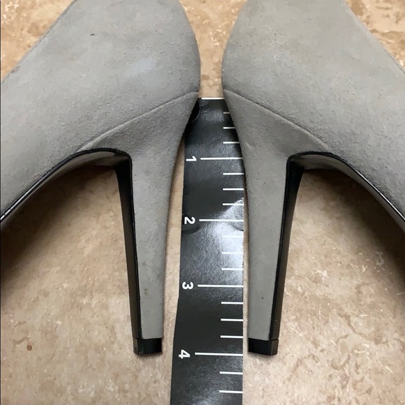 Ralph Lauren suede shoes size 8,light gray color - Picture 5 of 7